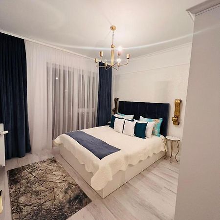 Apartament Larysse Орадеа Екстериор снимка