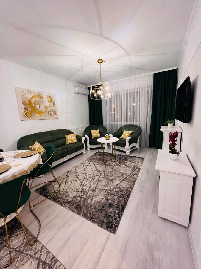 Apartament Larysse Орадеа Екстериор снимка
